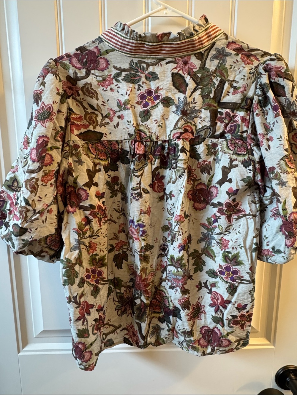 THML Fall For Me Floral Puff-Sleeve Blouse Medium - Picture 8 of 12